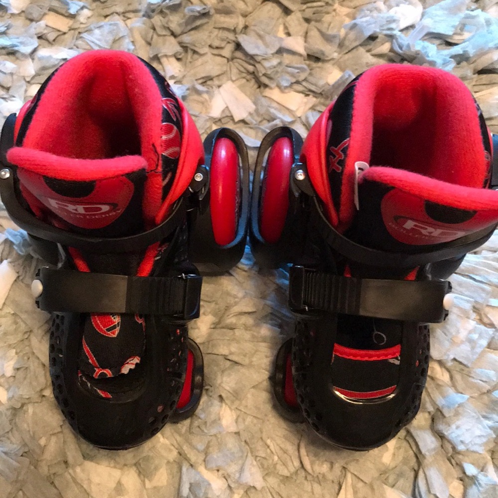 Boys skates